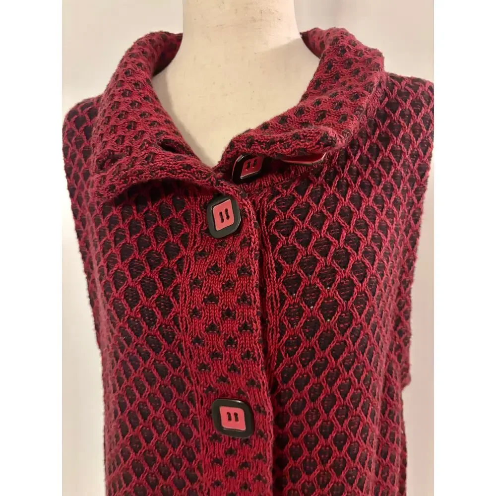 Habitat Women’s Medium Red Black Sleeveless Knit Sweater Vest Button Front